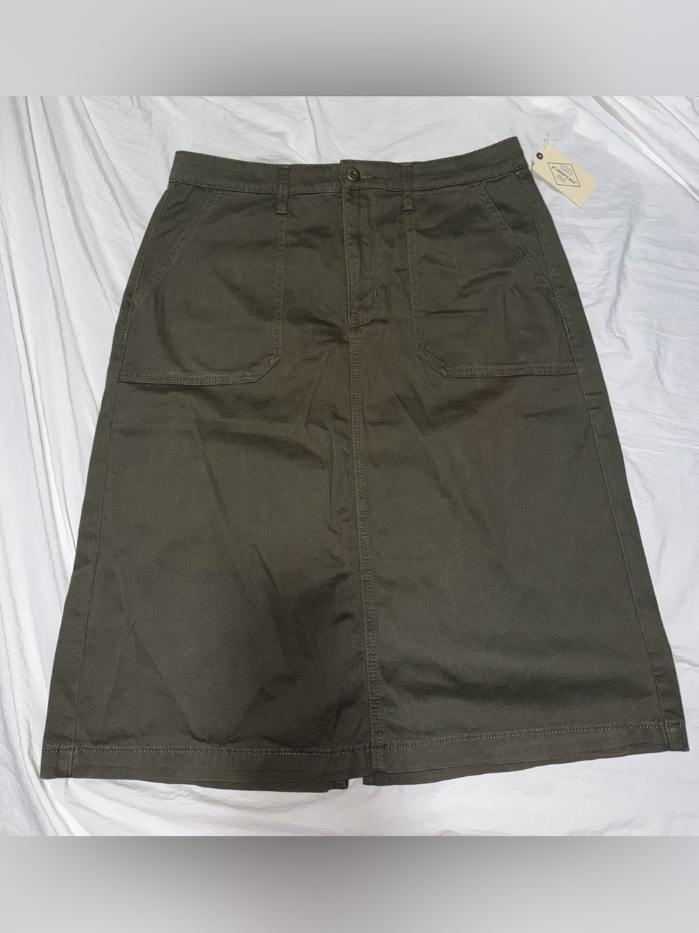 St. John's Bay Women's Size 12 Olive Green Utility Midi Skirt with Pockets NWT